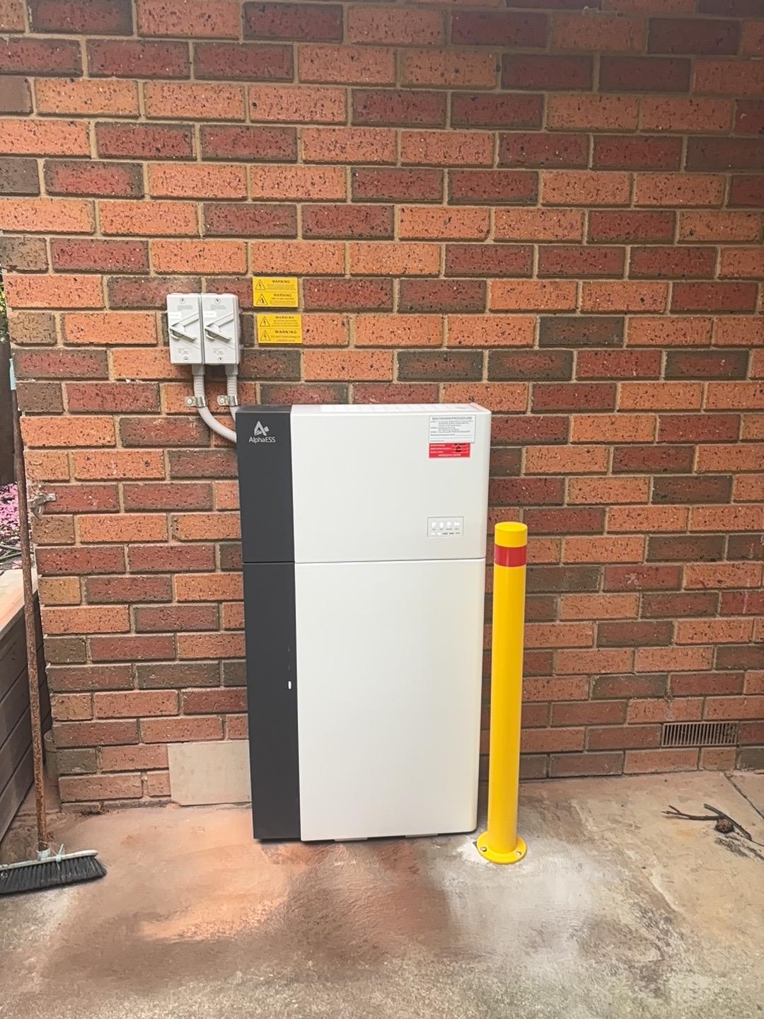 AlphaESS Outdoor Battery System