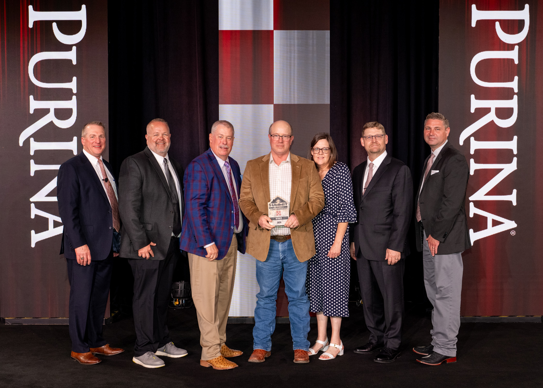Kent Receiving Purina Summit Club Award