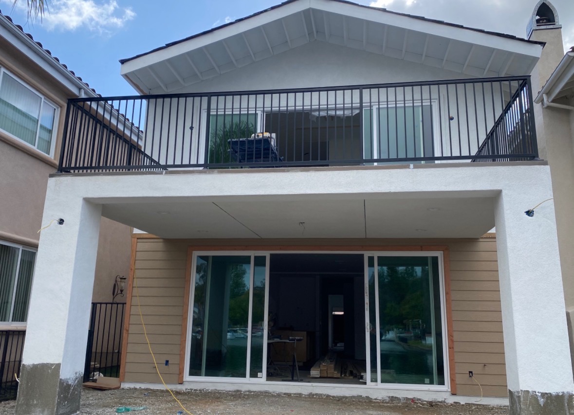 Modern Balcony Railing