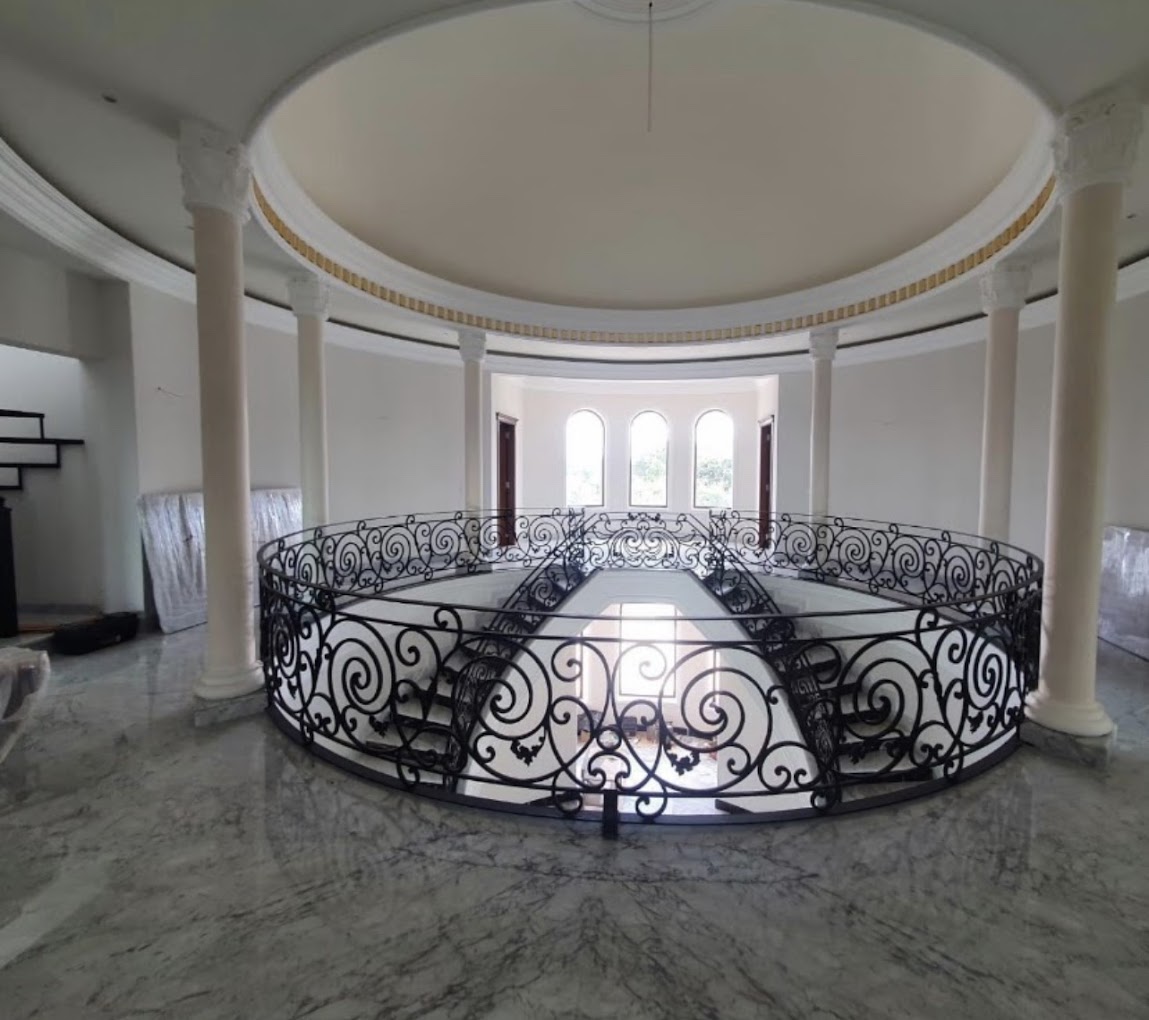 Ornate Circular Railing