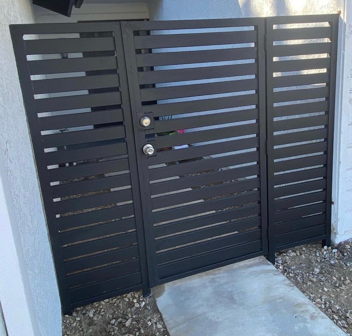 Modern Horizontal Gate