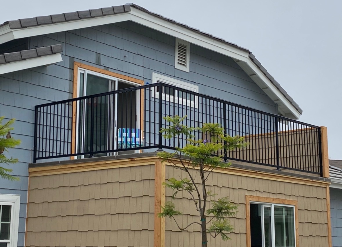 Classic Balcony Railing