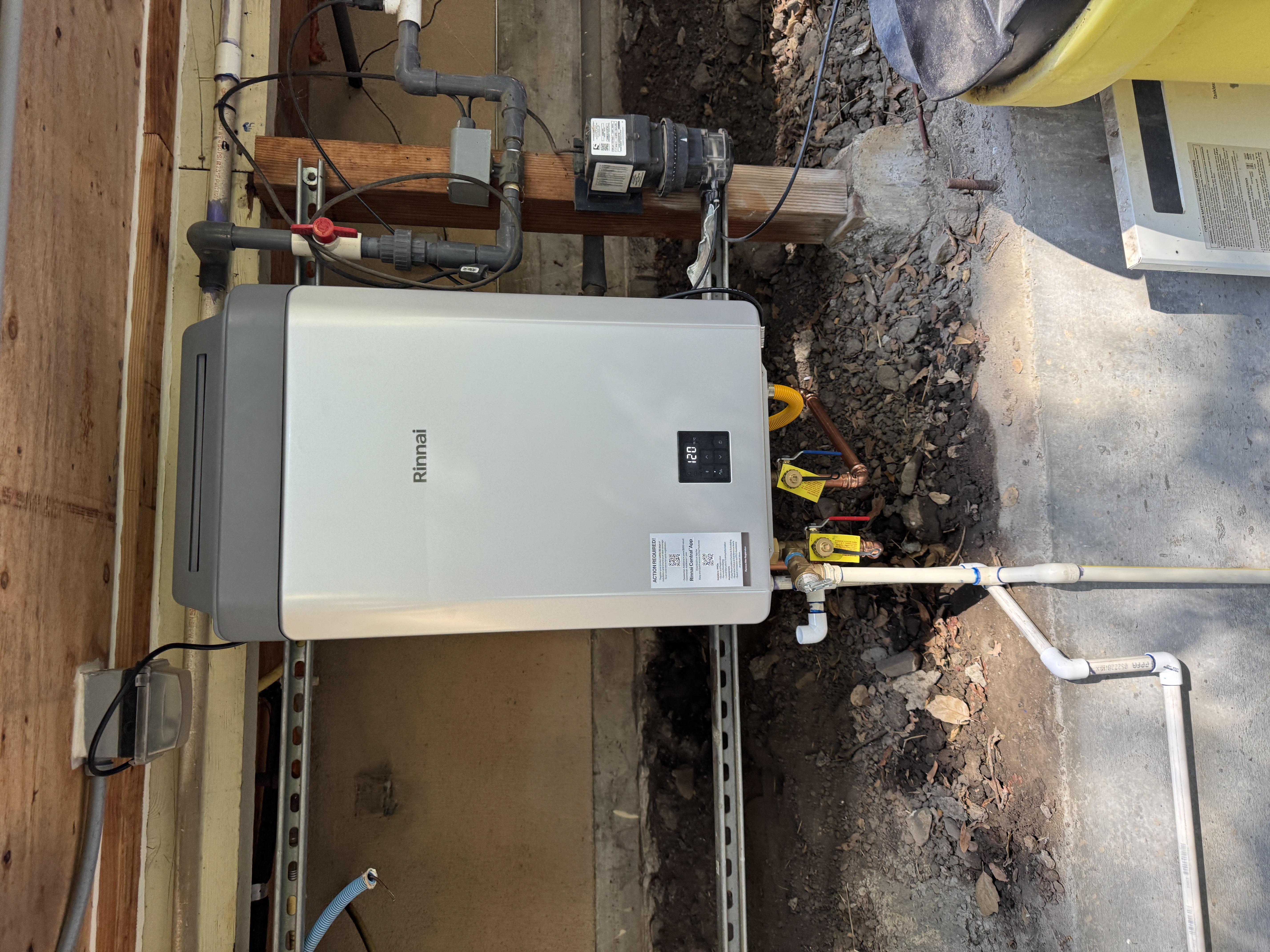 Outdoor Rinnai Tankless Installation San Jose