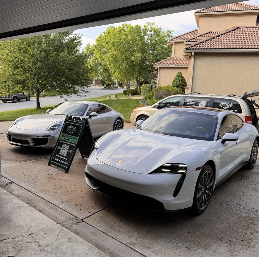 Luxury Garage Multi-Vehicle