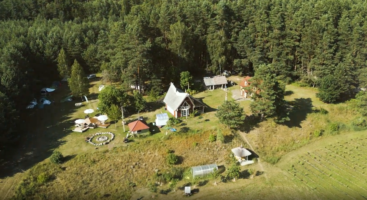 Sodyba iš paukščio skrydžio
