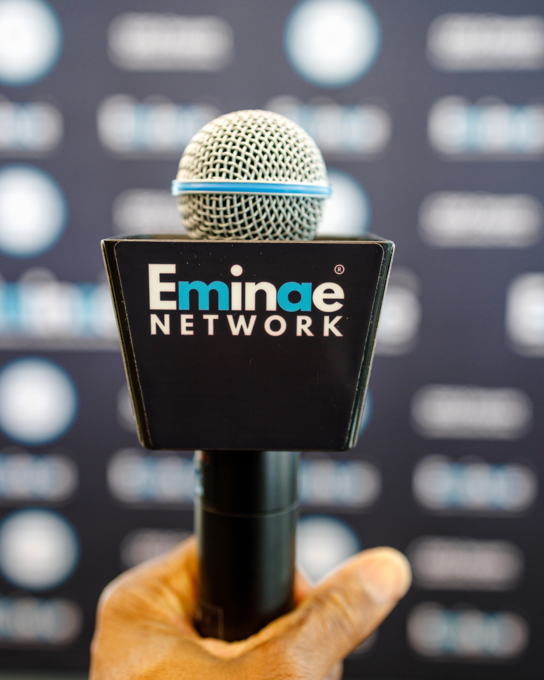 Branded media microphone and step & repeat press coverage