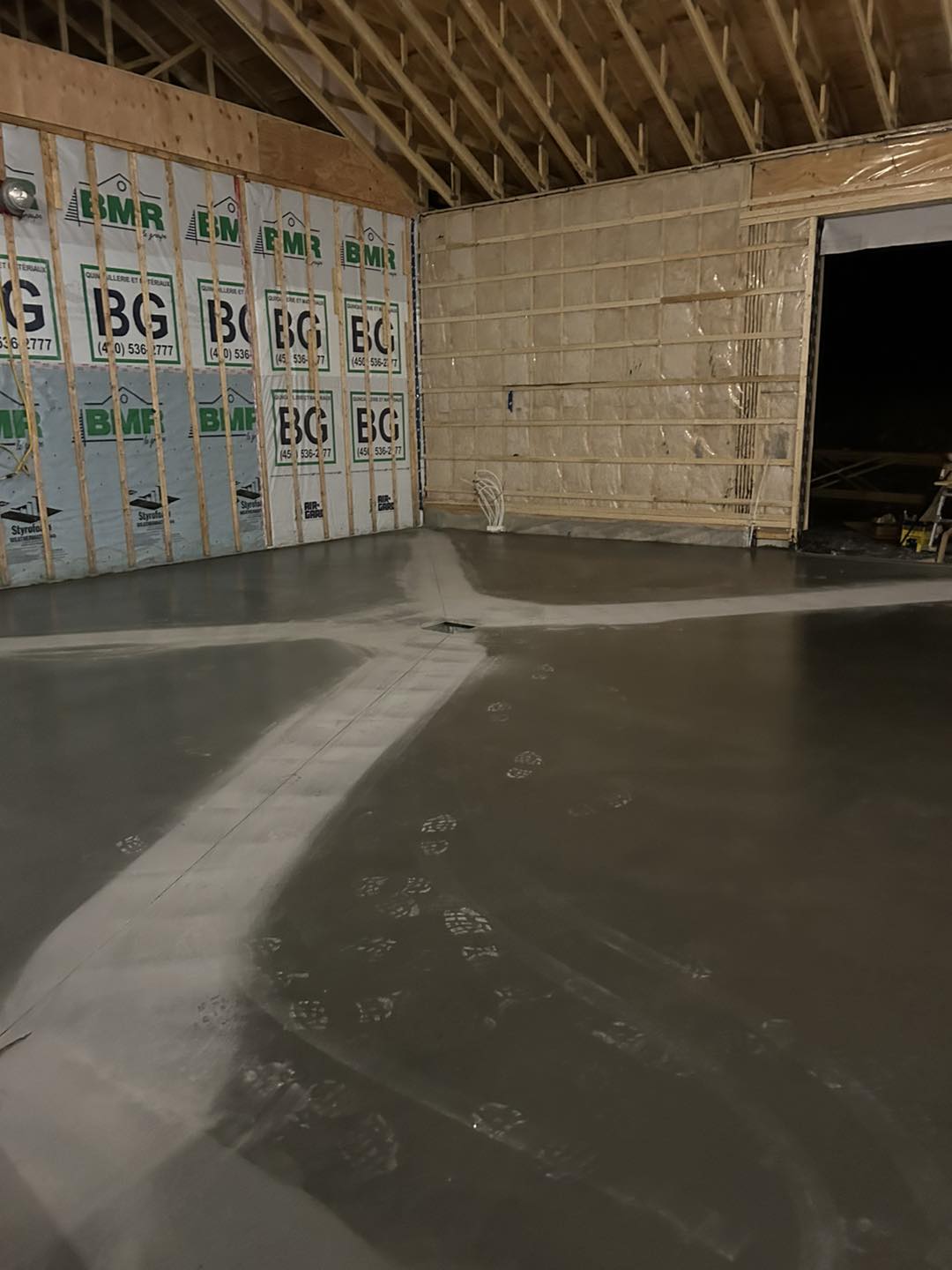 Dalle de garage intérieur