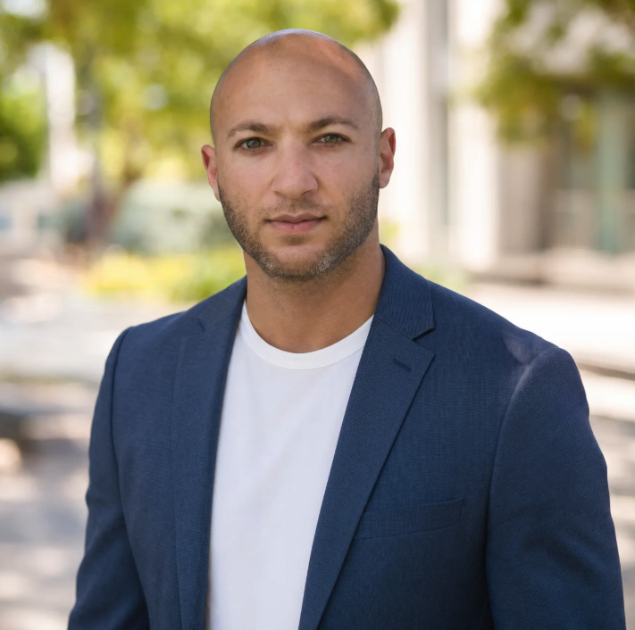 Visionairi HQ Founder