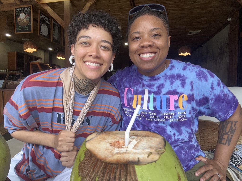 Founders Destinē and Victoria