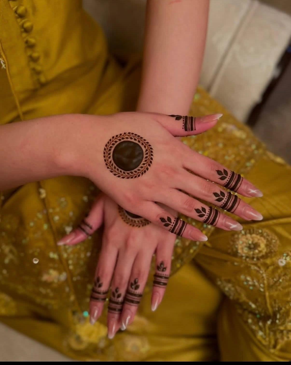 Private Henna