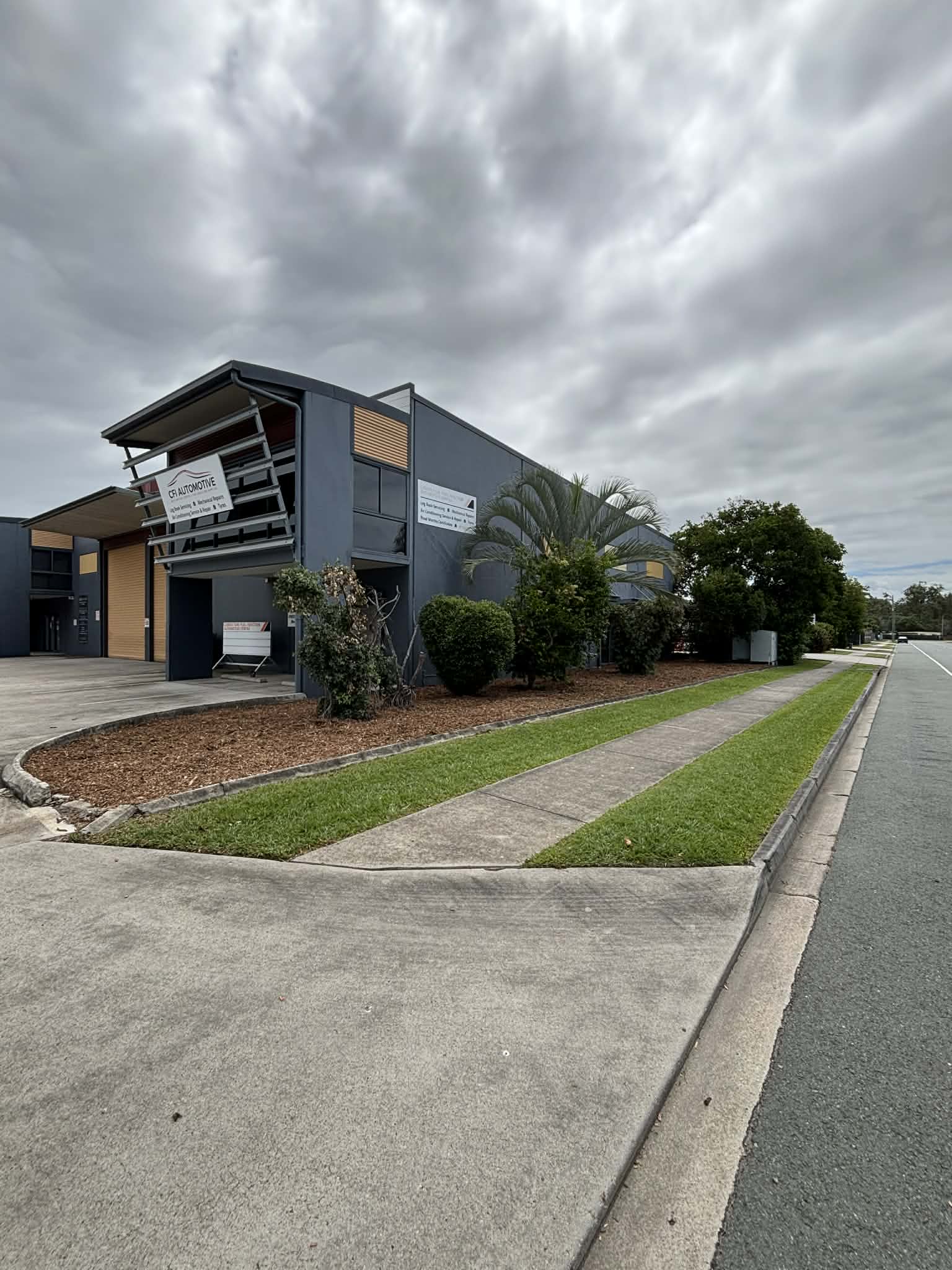 Lawn Mowing in Morayfield: Fast, Affordable, and Right Around the Corner