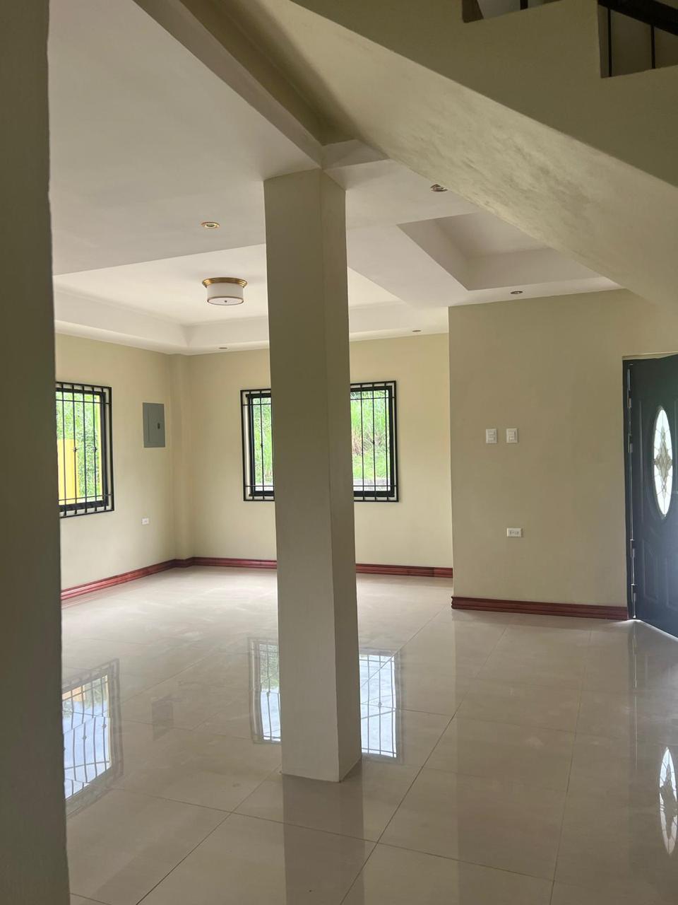 3 Bedroom Townhouse - Image 9