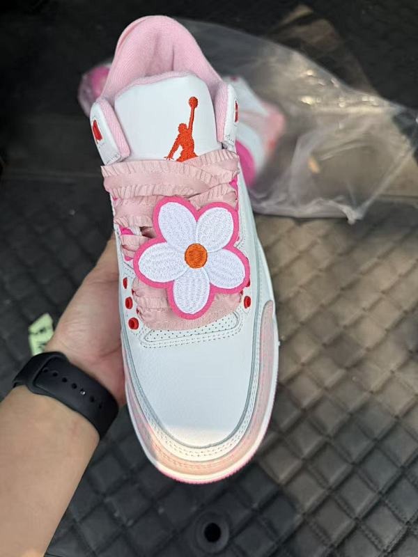 Air Jordan 3 'Pink Flower'