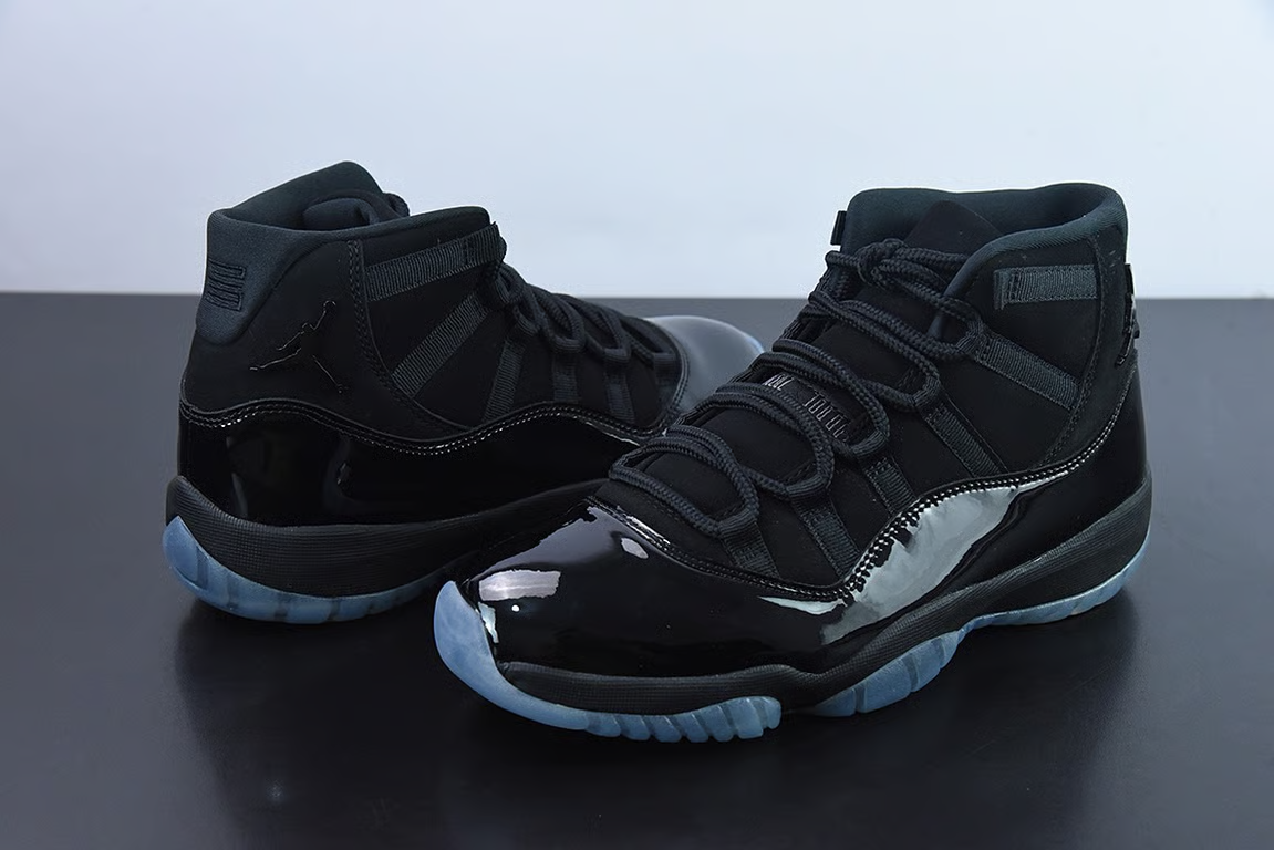Jordan Retro 12 'Cap and Gown'