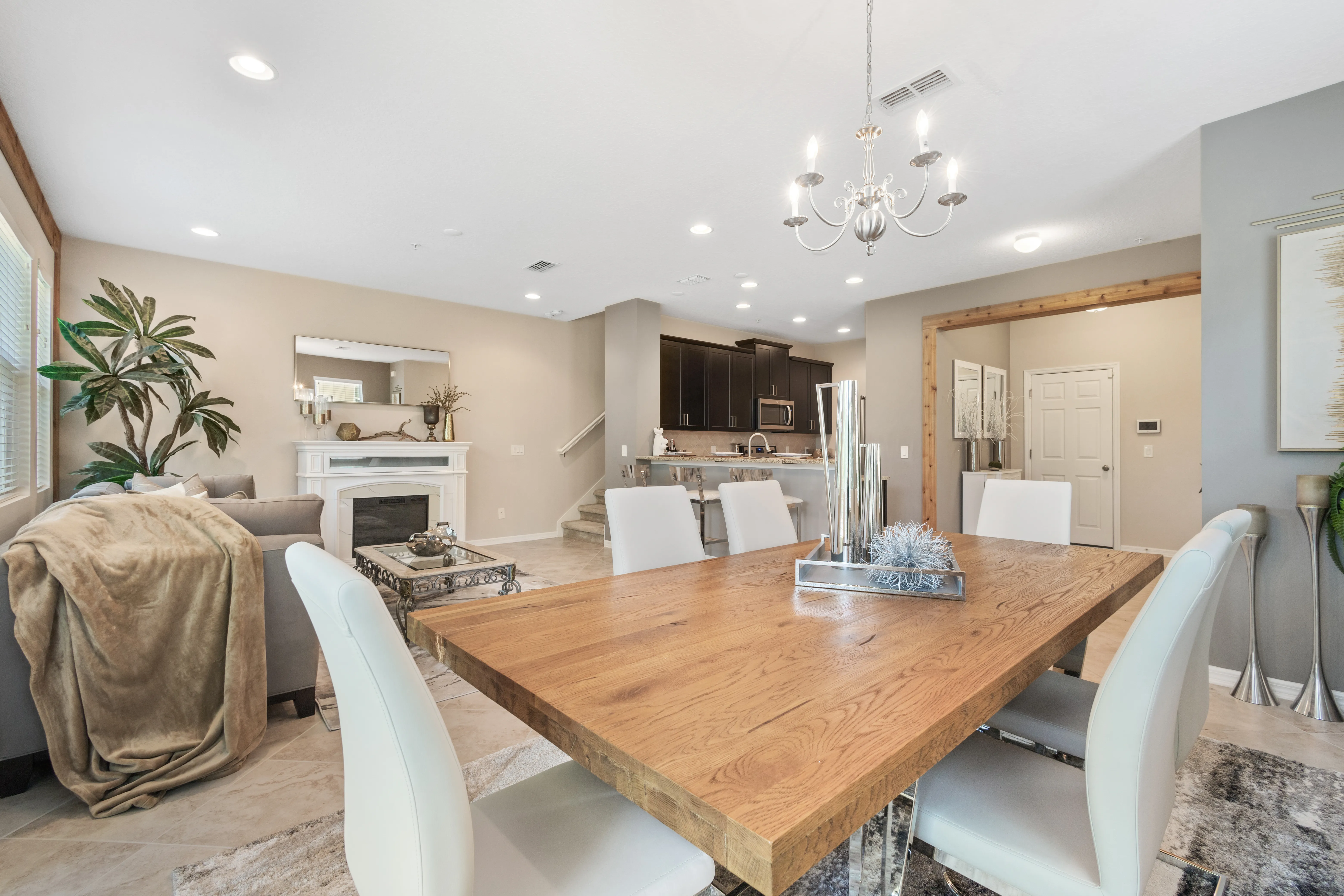 Vacant Home Staging