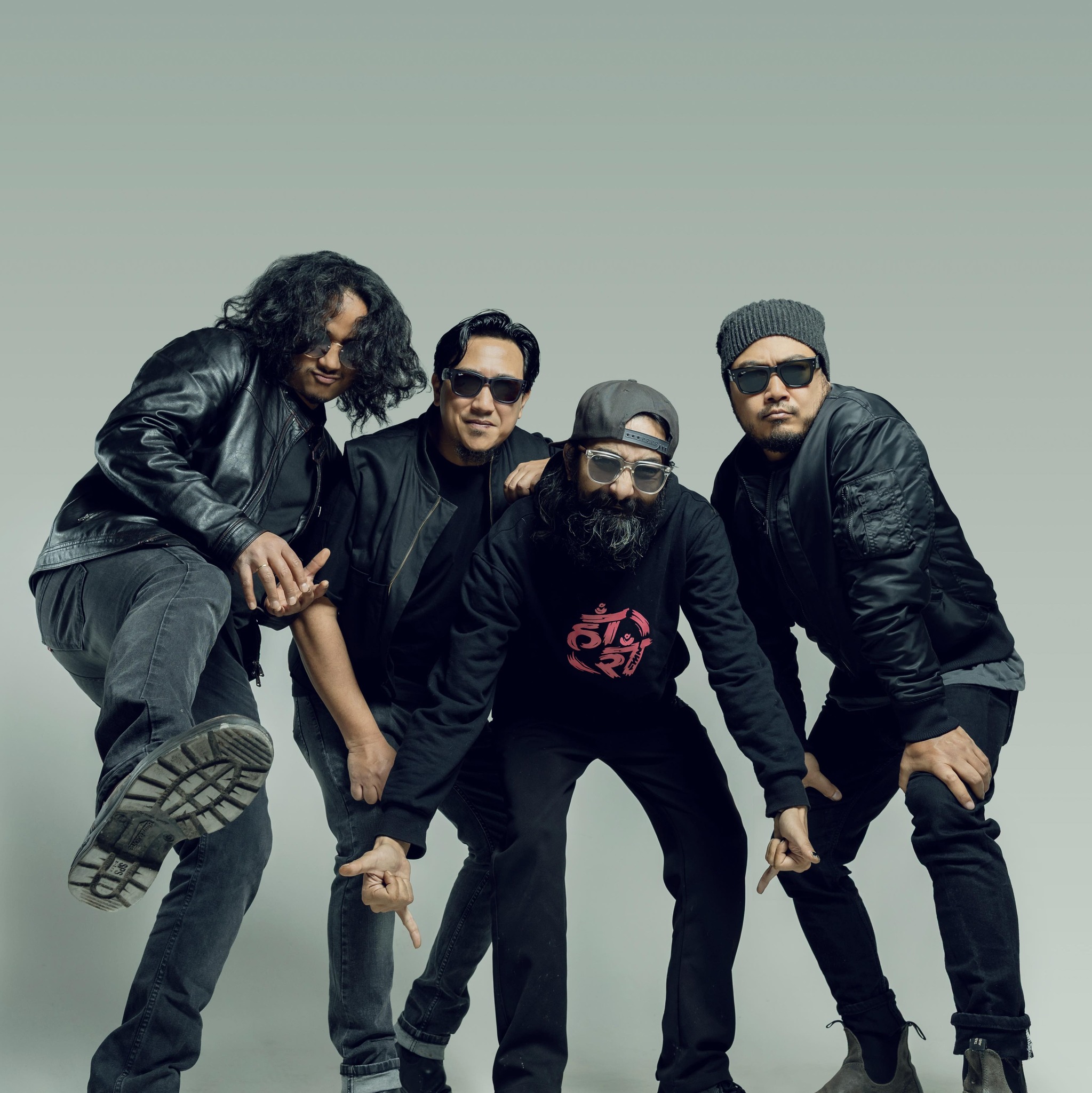 Shirish Dali — Lead Vocals