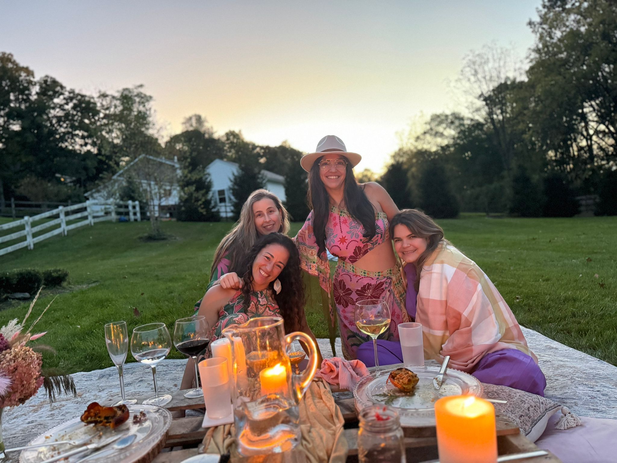 WE GLOW sunset dinner