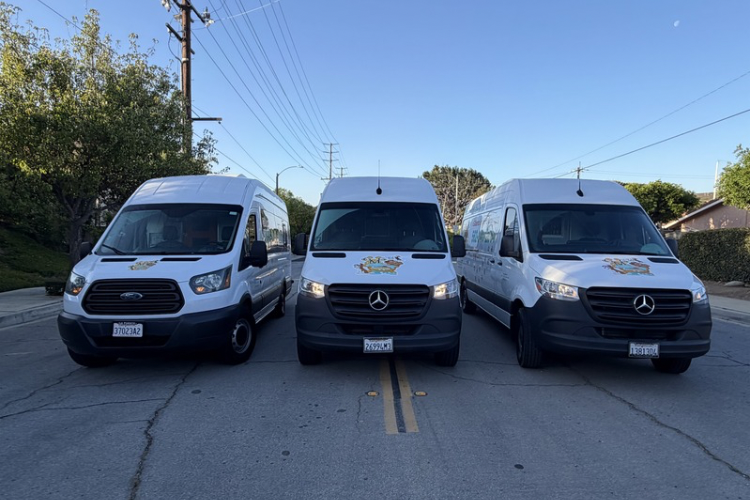 GMG Mobile Pet Grooming Van 1