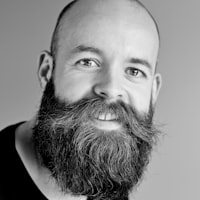 Nic, Founder