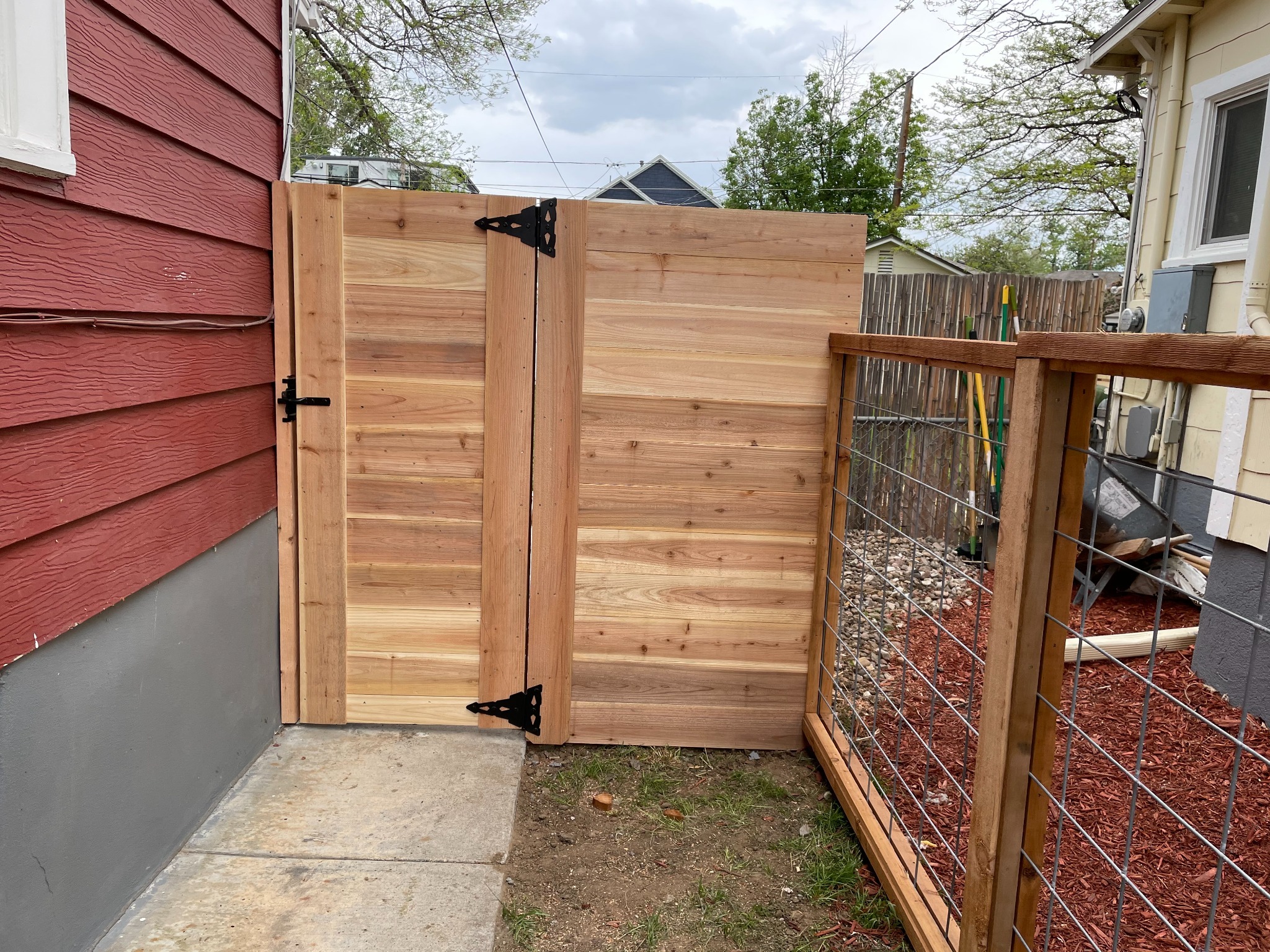 Horizontal Custom Gate