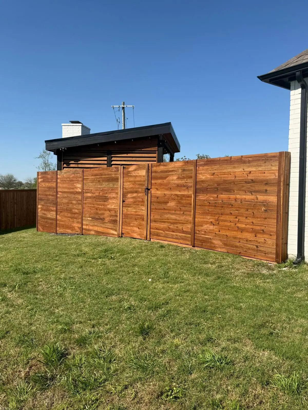 Horizontal Modern Fence