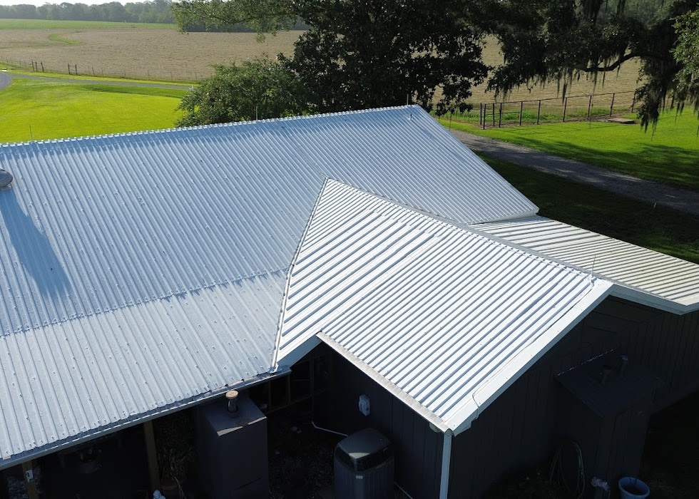 Standing seam metal roof installation in Lafayette LA