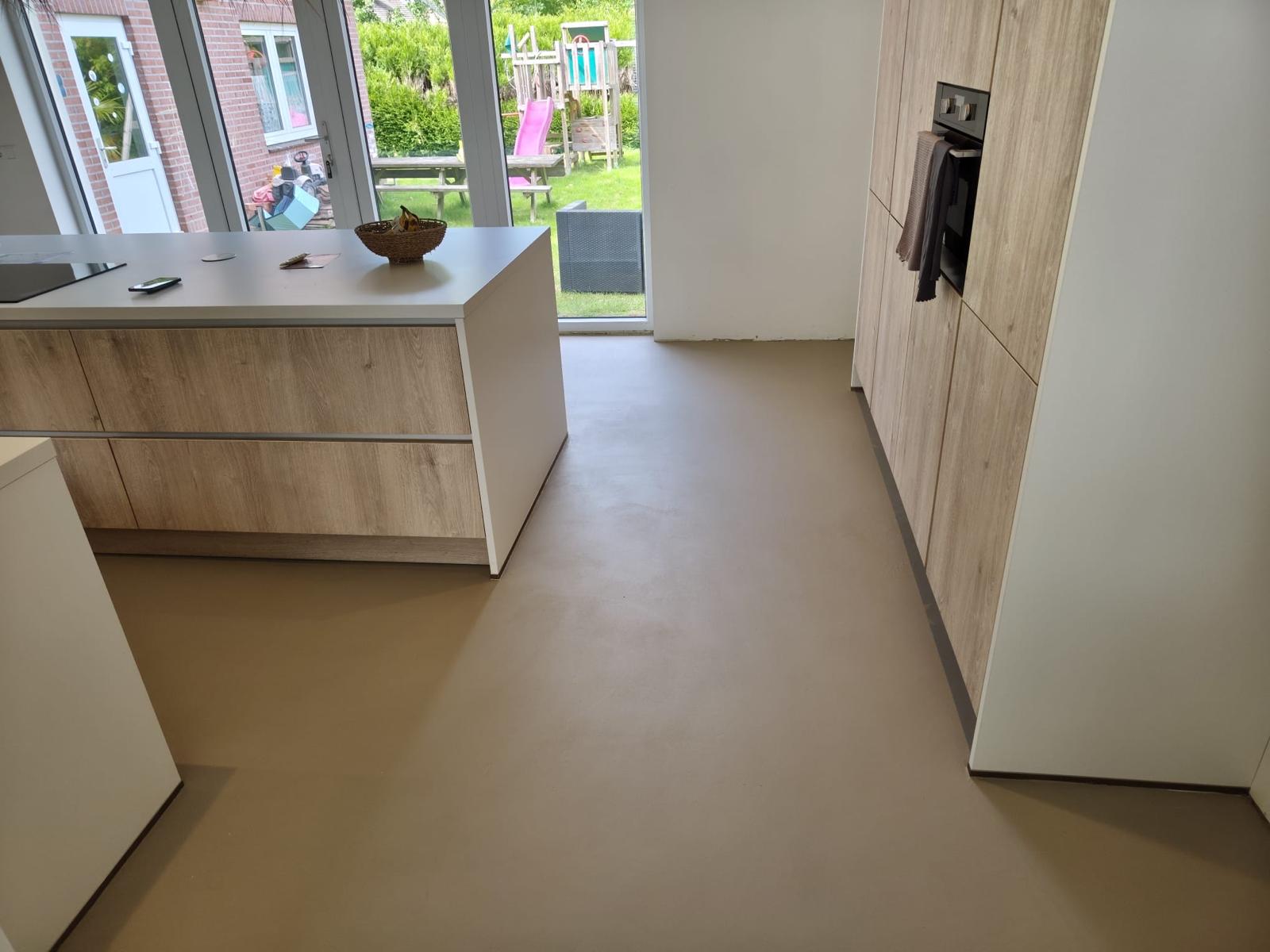 Lavapox vloer in Beek