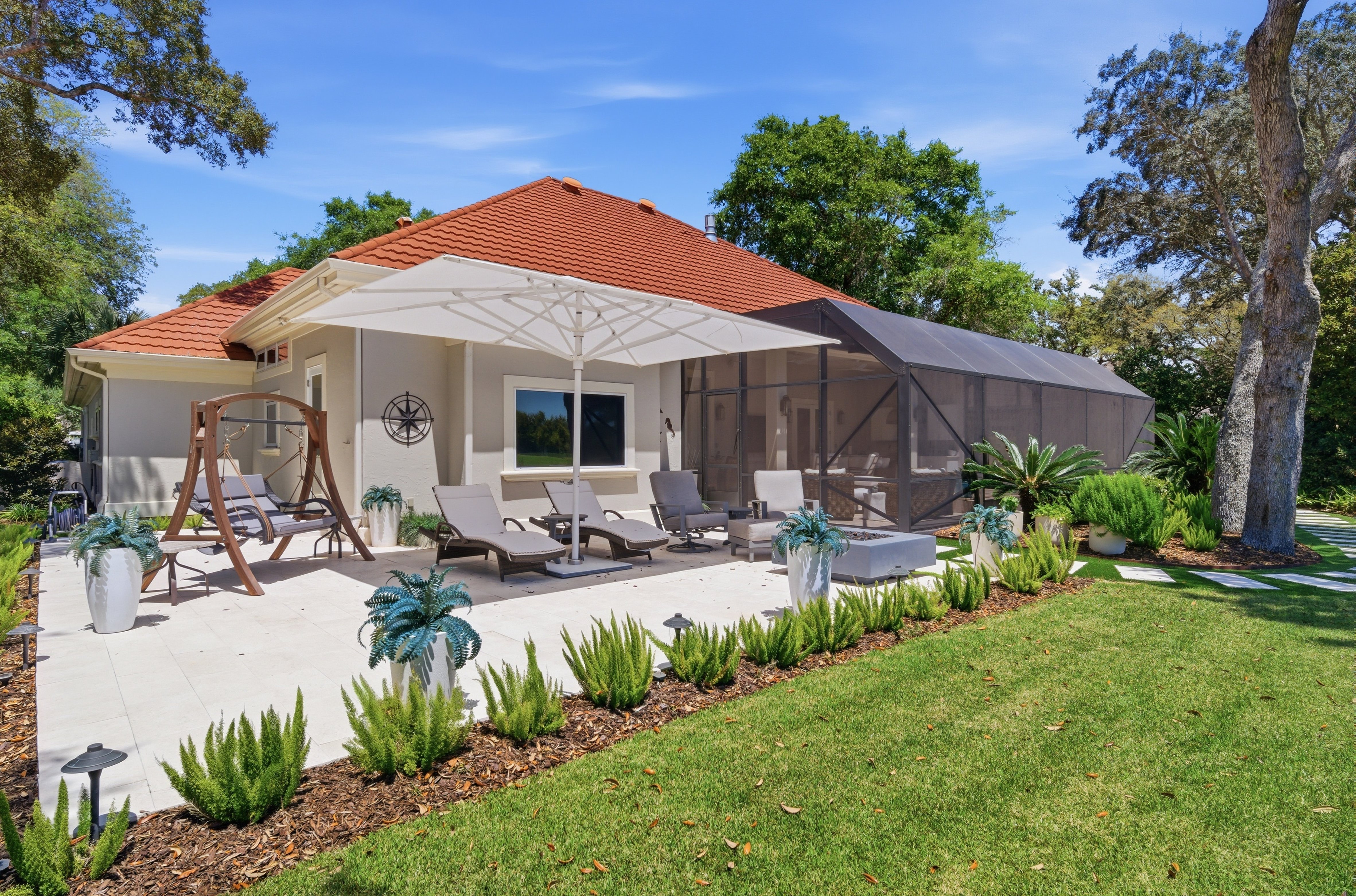 Exterior view of 43 Bayside Court patio and lanai