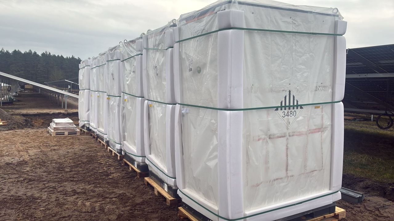 Agrarische batterijopslag levering