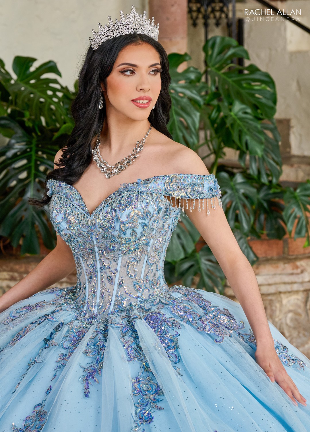 La Reina Light Blue