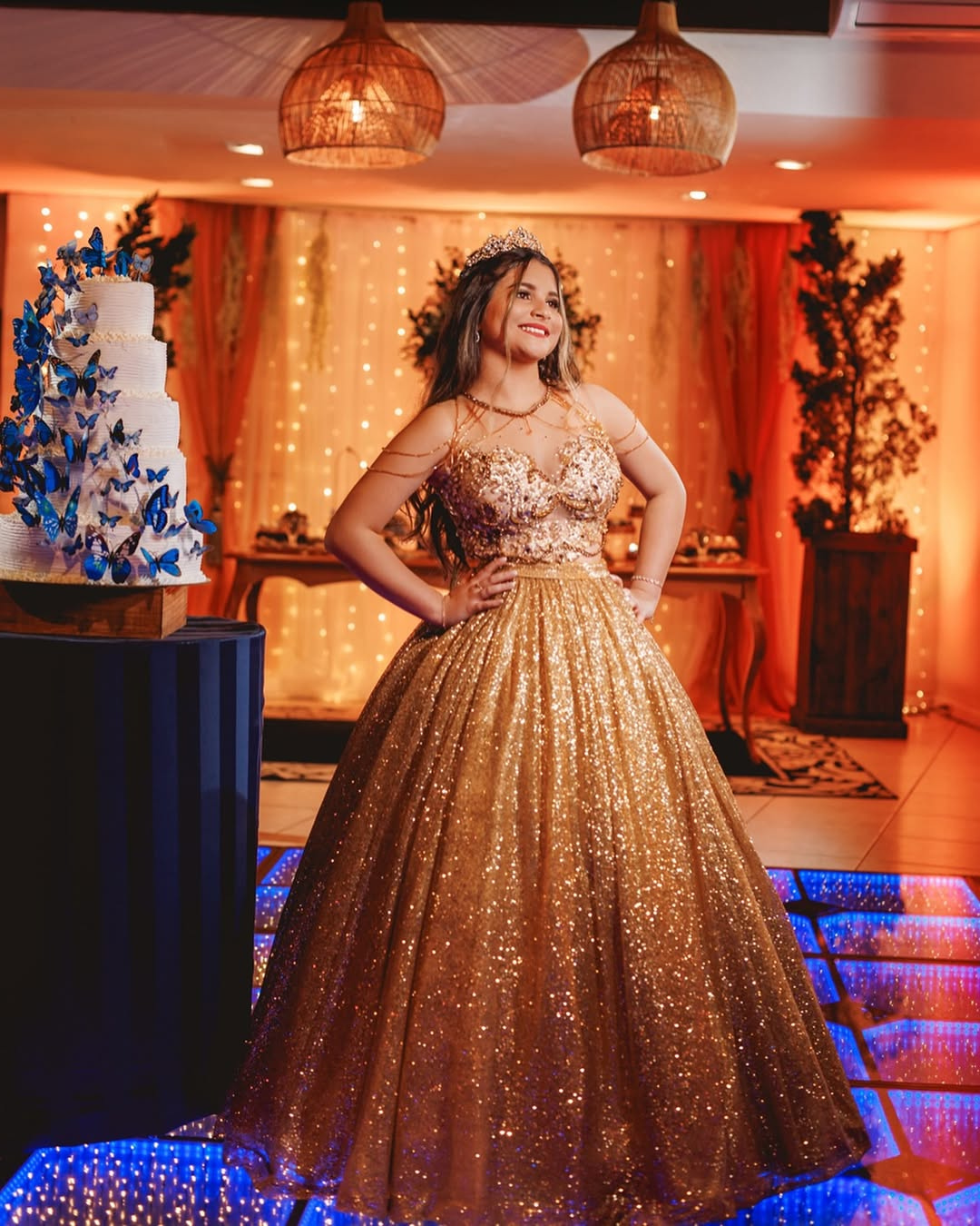 Debutante elegante na Dibasi