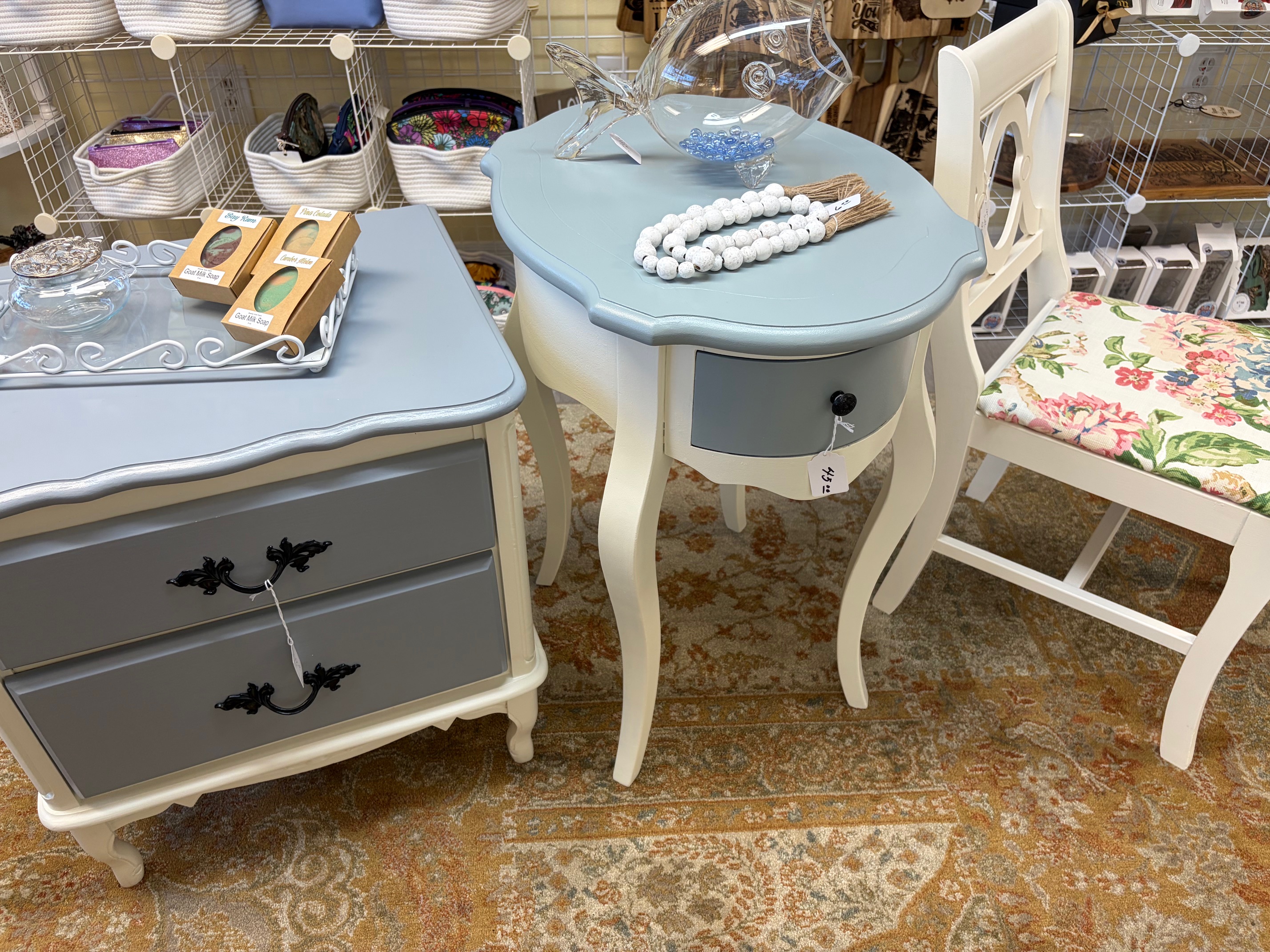The Artful Cottage boutique interior