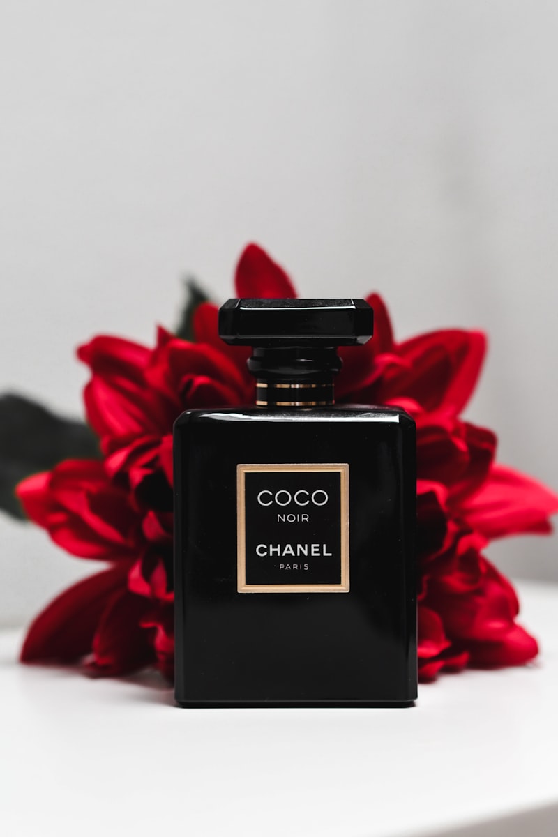 Signature Noir Fragrance