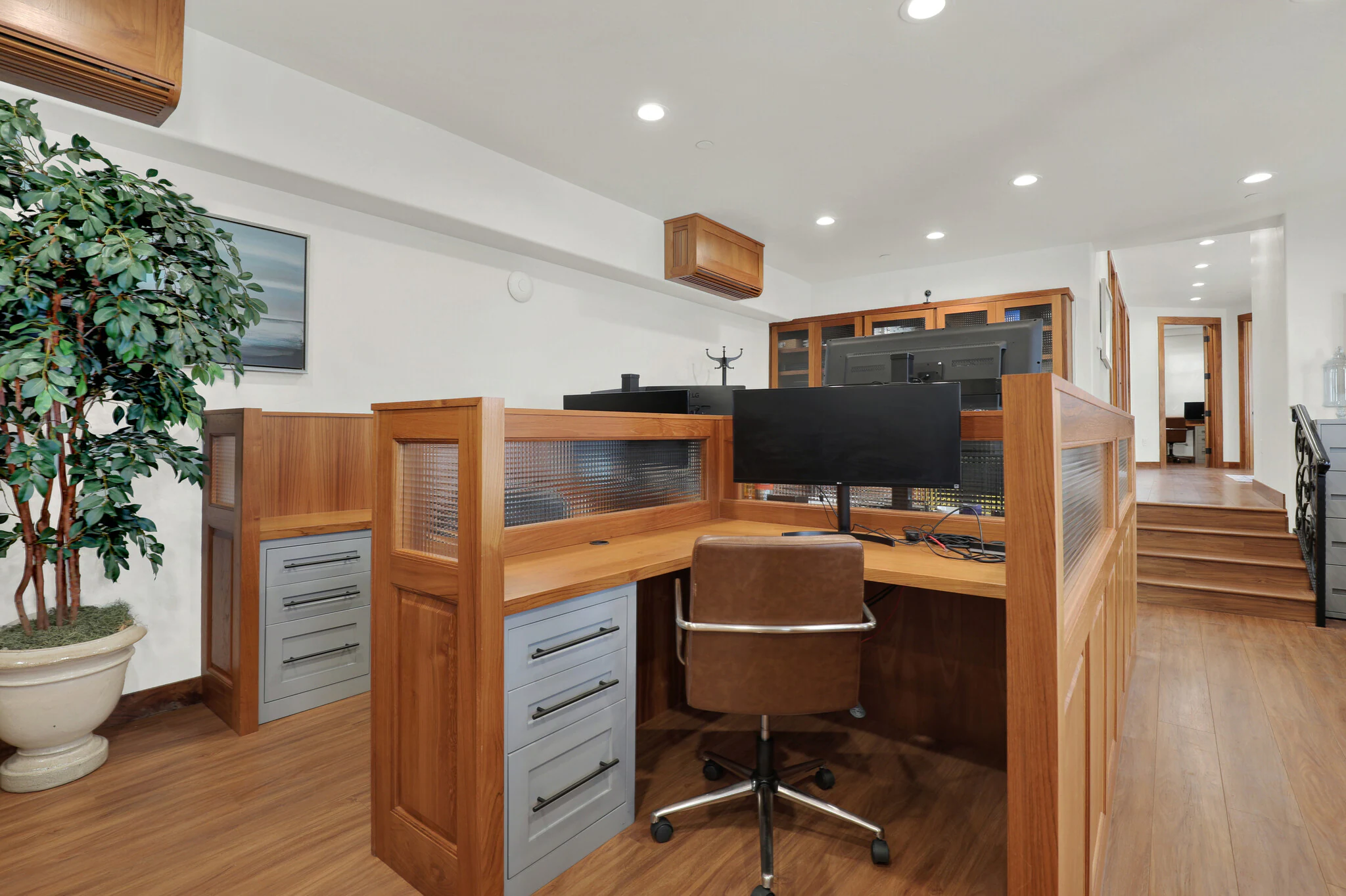 Coastal Workspace Gallery 7