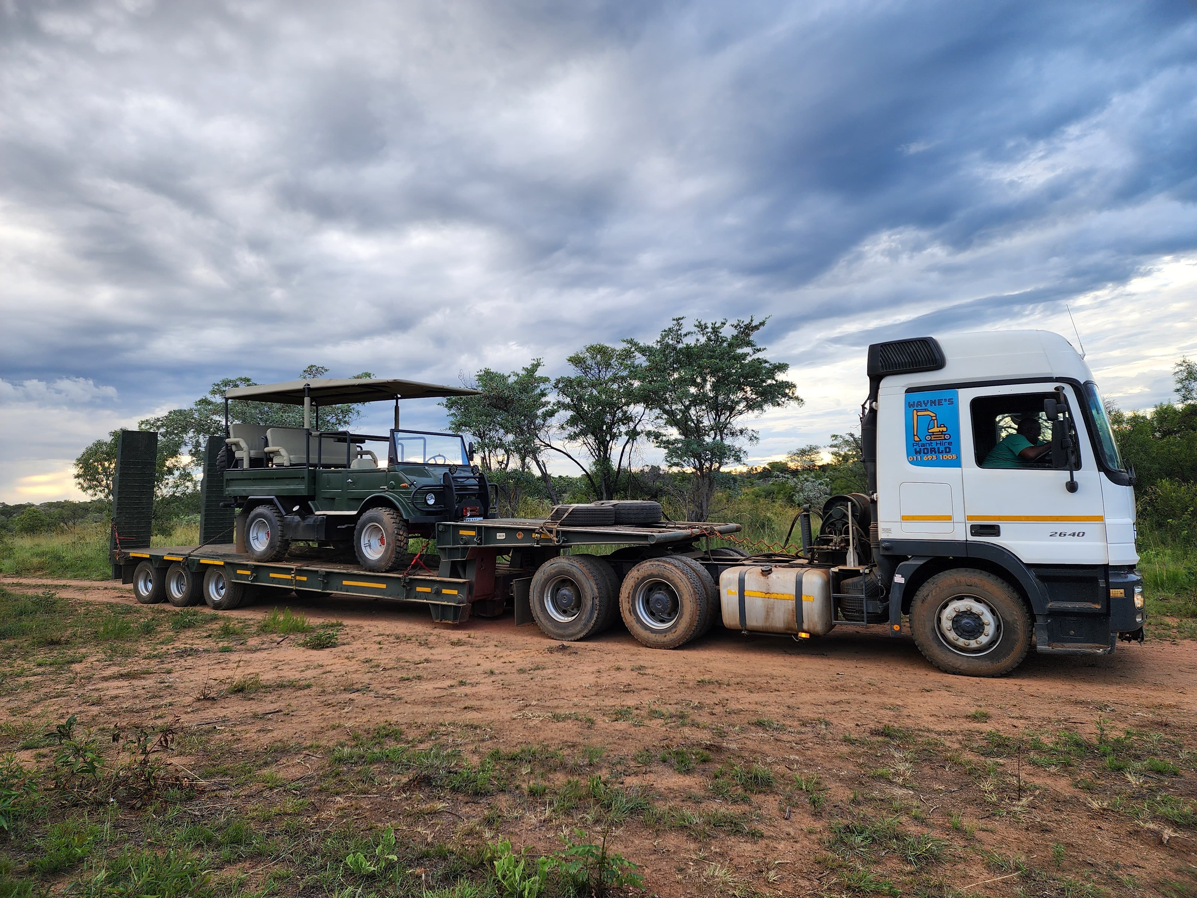 Merc Actros Lowbed Truck