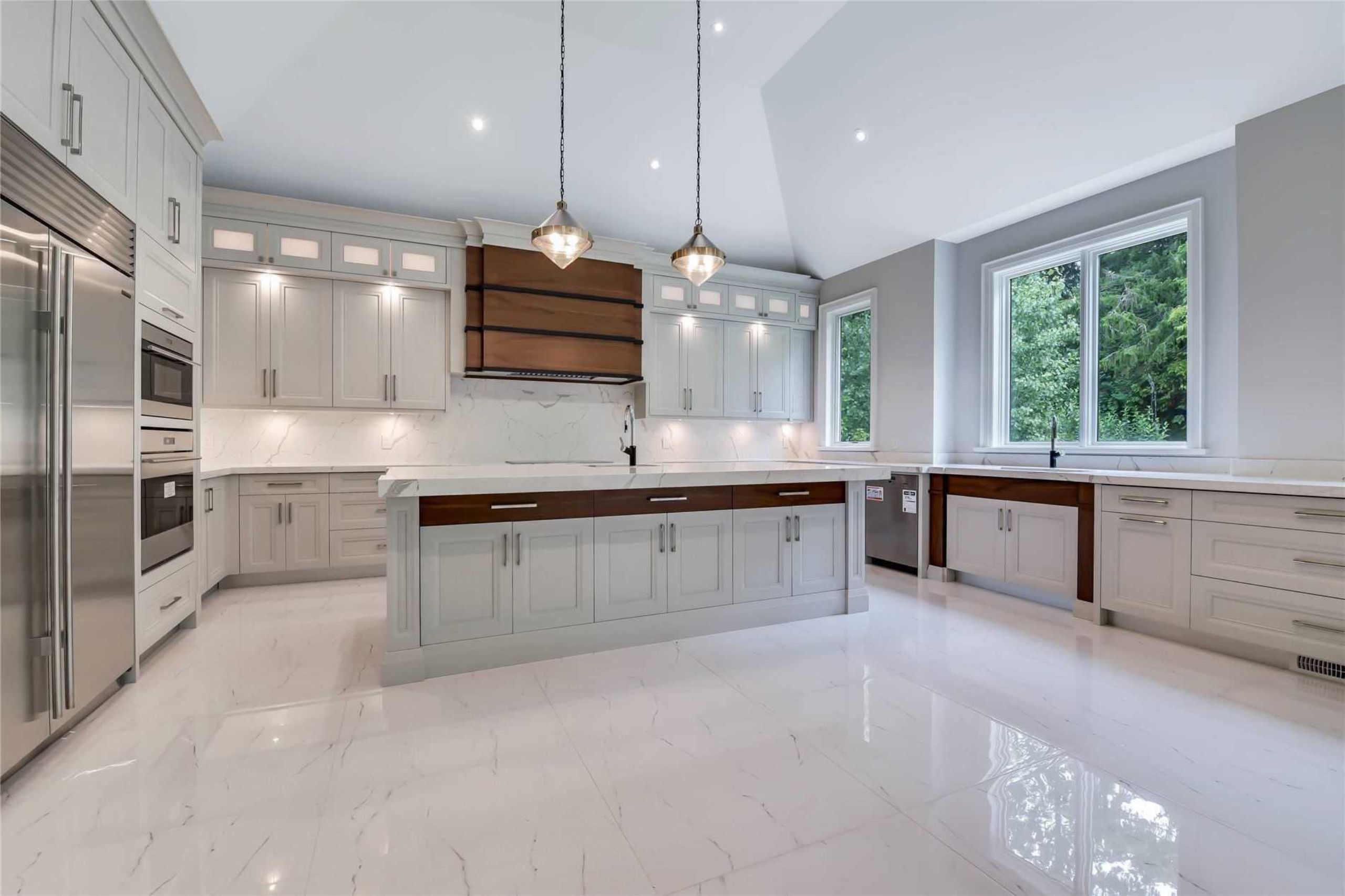 Traditional Kitchen gallery image 14