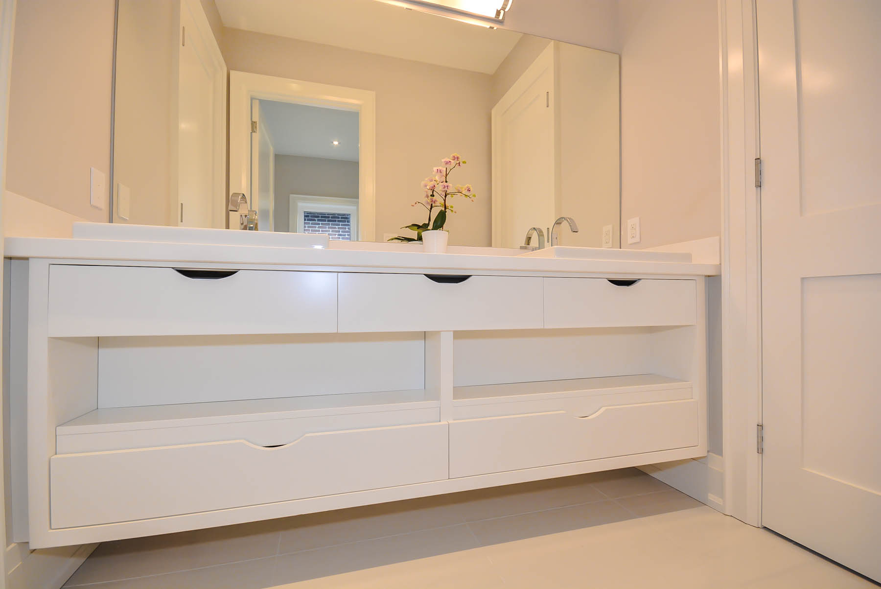 Vanity gallery image 5
