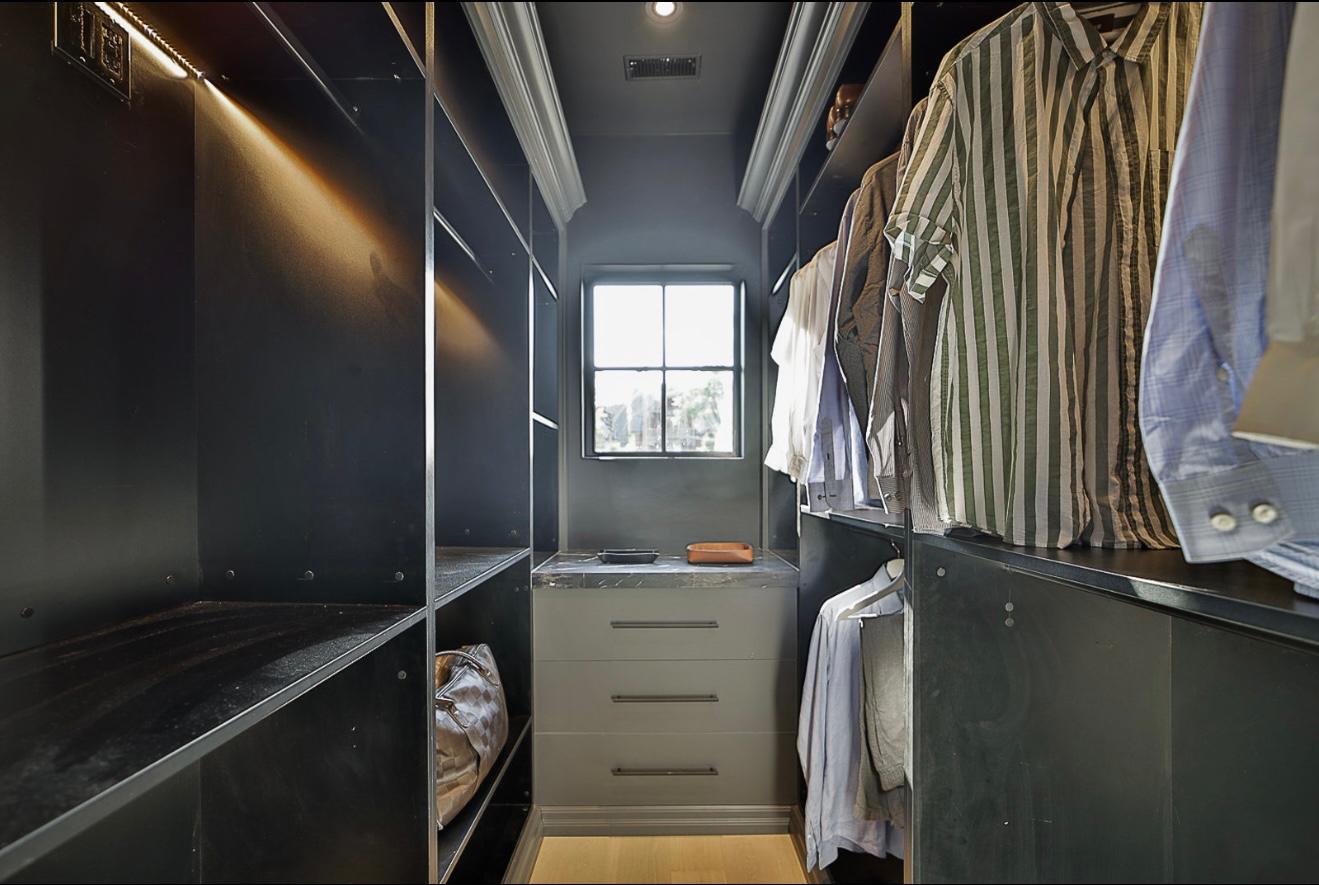 Custom Closet and Wardrobe gallery image 26