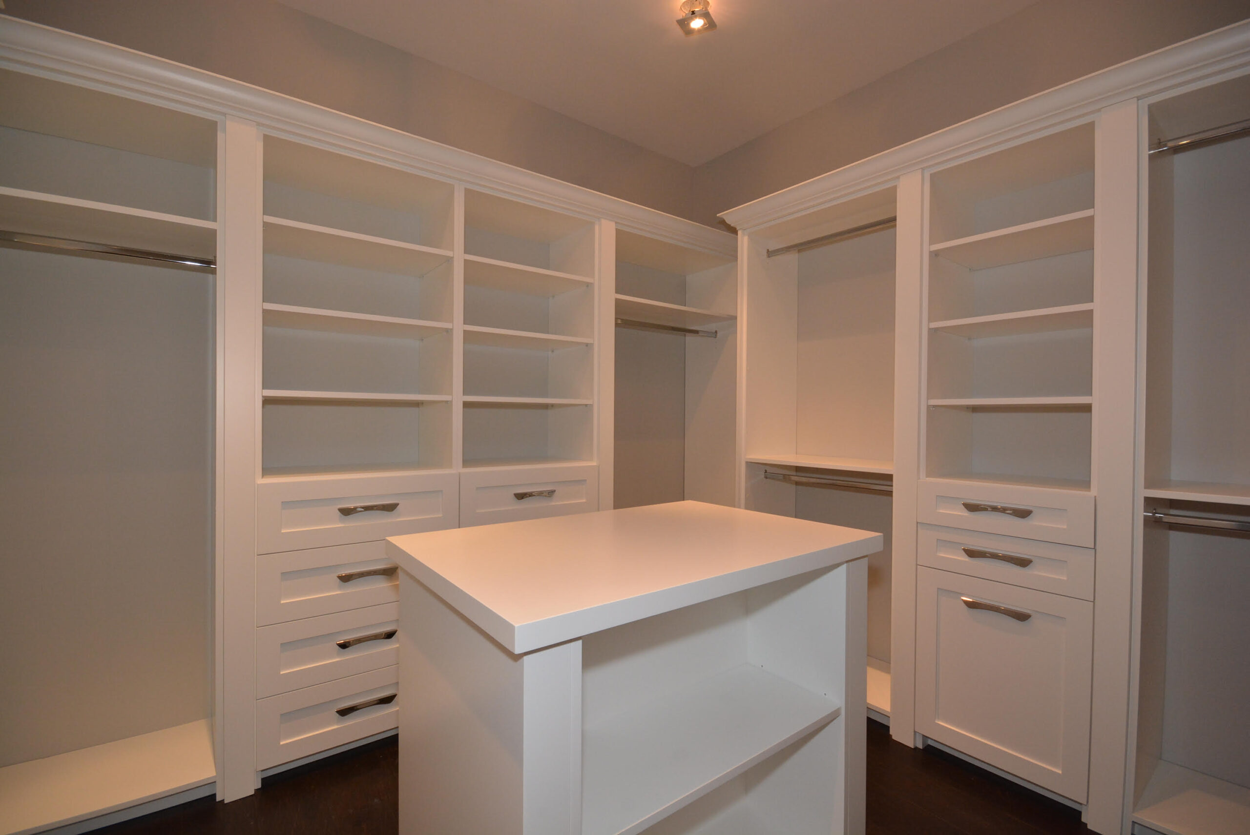 Walk-in Closet gallery image 9