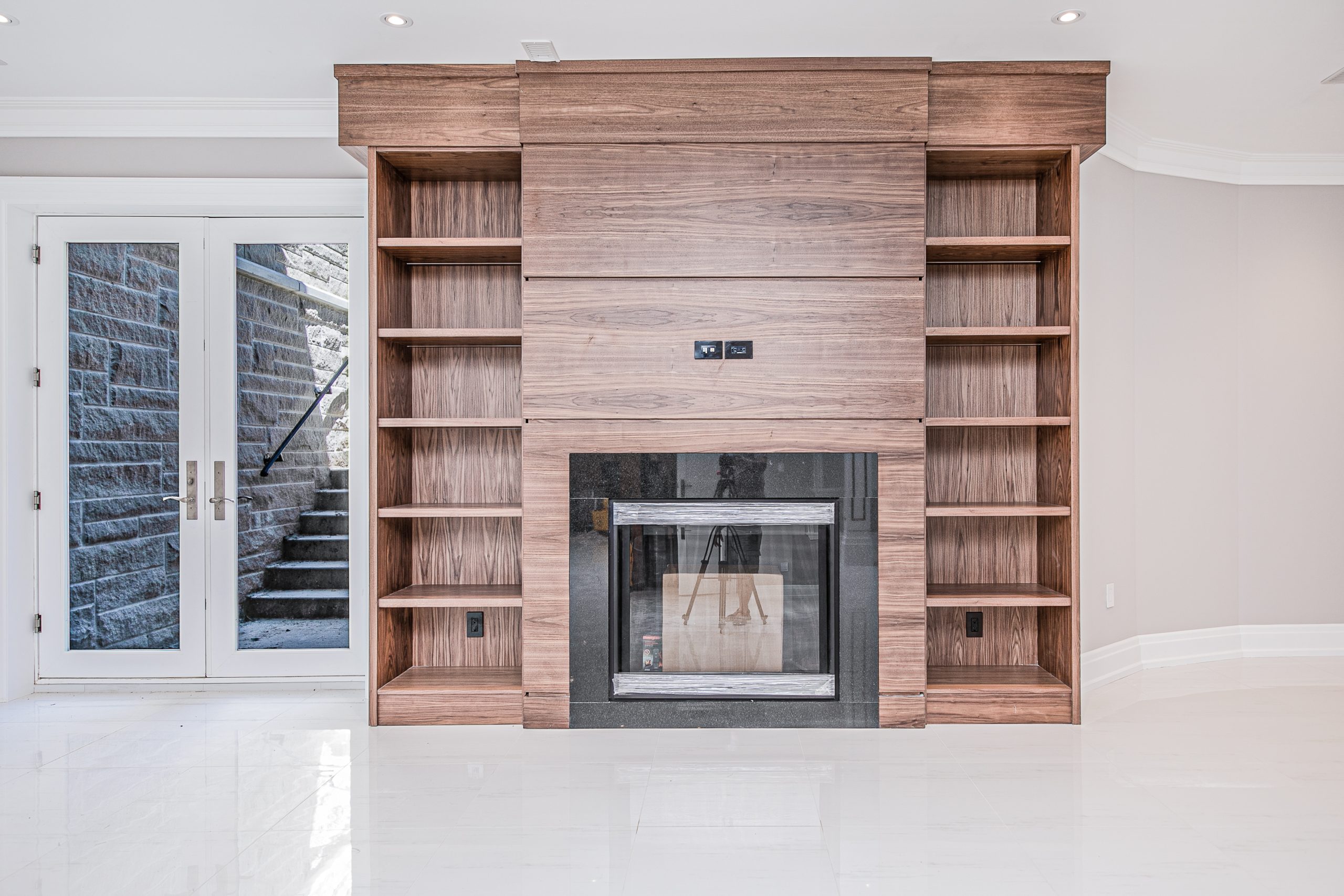 Wall unit gallery image 3