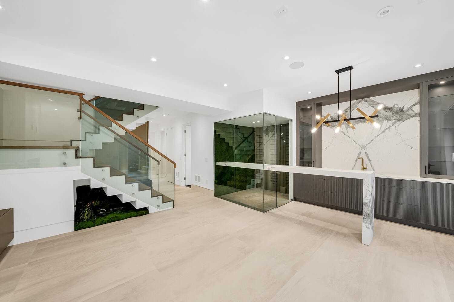 Wine Cellar & Bar 2