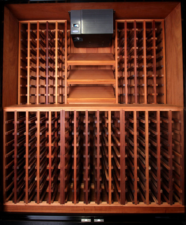 Bar and Wine Cellar gallery image 4