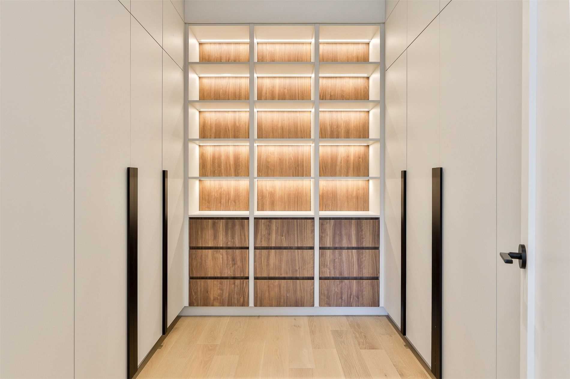 Custom Closet & Wardrobe Systems 2