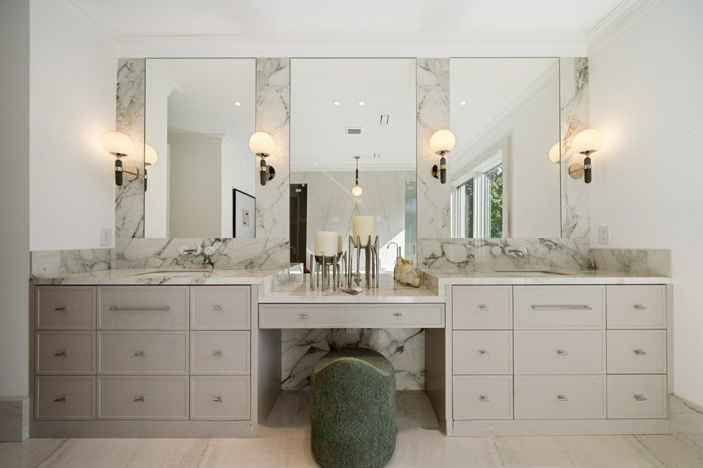 Vanity gallery image 7