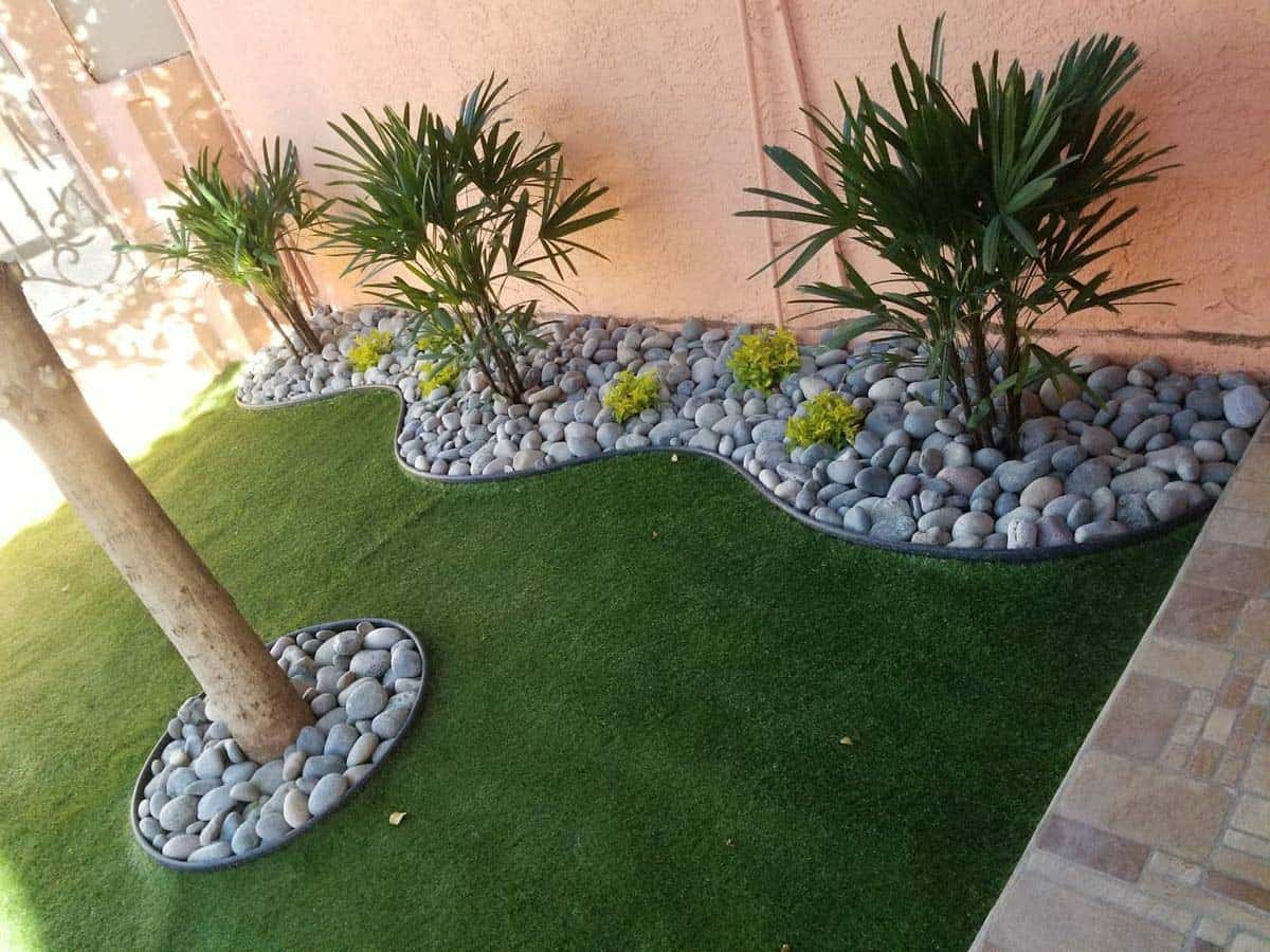 Stone paver driveway with decorative inset borders in Westlake Village