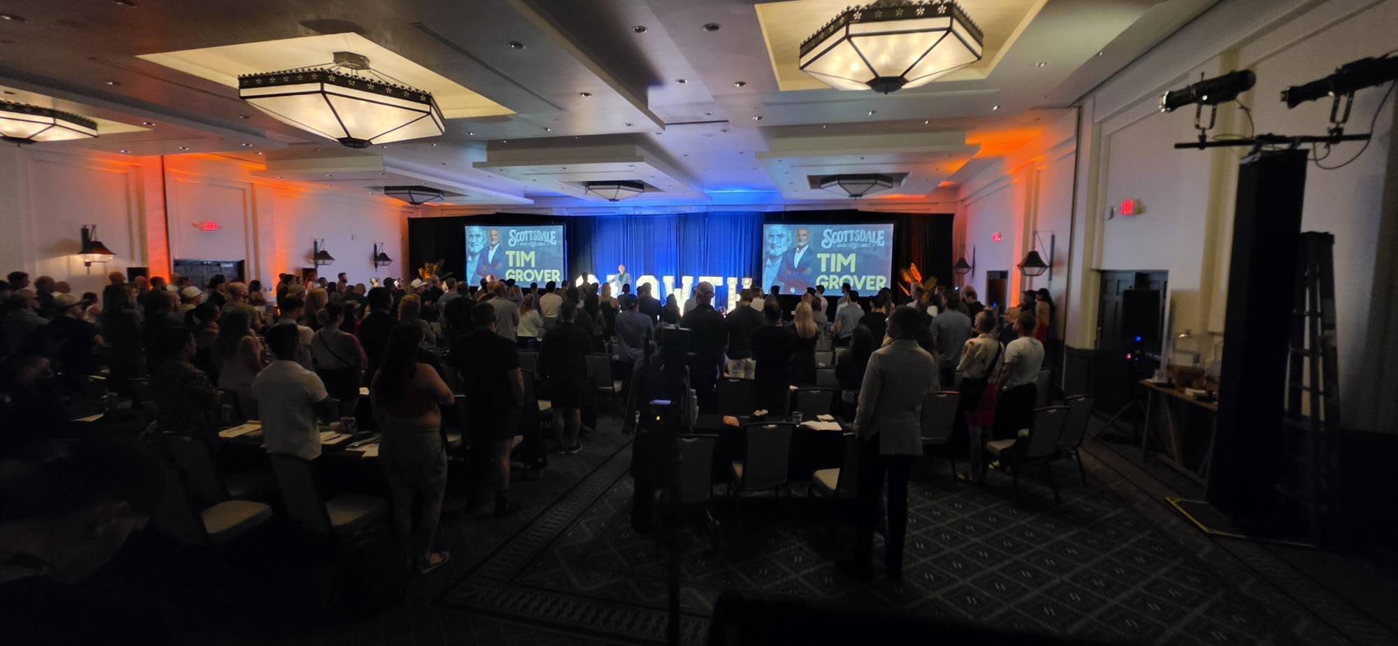 Tim Grover delivering keynote at Scottsdale Growth event