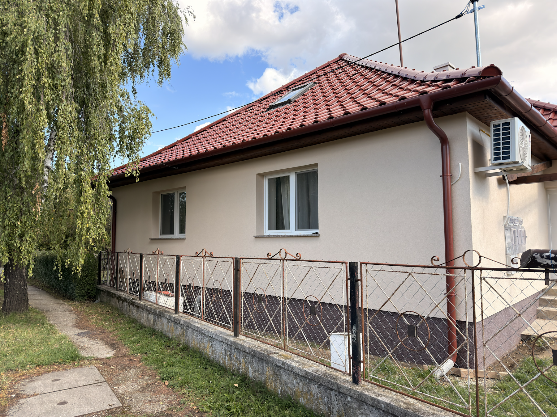 Családi ház homlokzatszigetelés