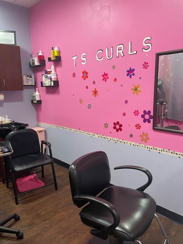La Jolla Salon Interior