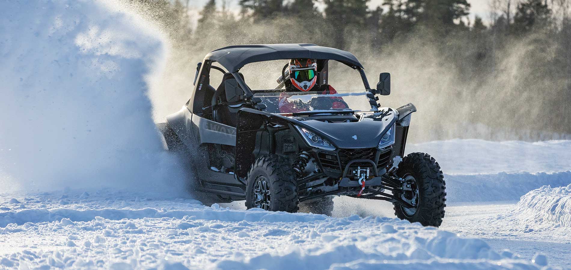 Segway mönkijä lumessa