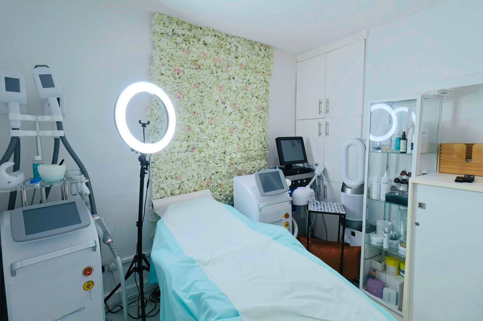 Zenubia Wellness Treatment Room with Advanced Equipment